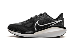 Vomero 17 Wmns"Black" FB8502 001