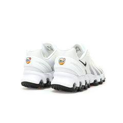 Max Dn8 White Black