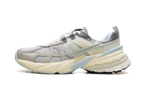 V2K Run WMNS"METALLIC PLATINUM" FZ3596 072