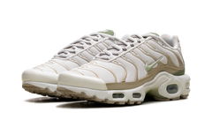 Air Max Plus WMNS"Light Bone/ Honeydew/ Alligator" DX8954 001