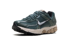 Air Zoom Vomero 5 WMNS"Vintage Green" FN6742 300