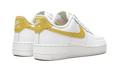 AIR FORCE 1 LO MNS WMNS"White/ Saturn Gold" 315115 170