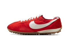 Moon Shoe SP WMNS"Jacquemus - University Red" HV8547 600