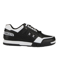 Metros Sneakers