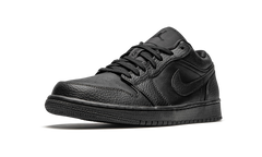 1 Low "Triple Black" 553558 091