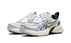 V2K RUN WMNS"PSYCHIC BLUE" HF1876 400