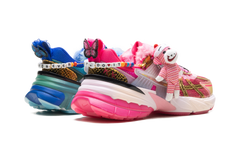 V2K Run WMNS"Doernbecher" IO7691 921